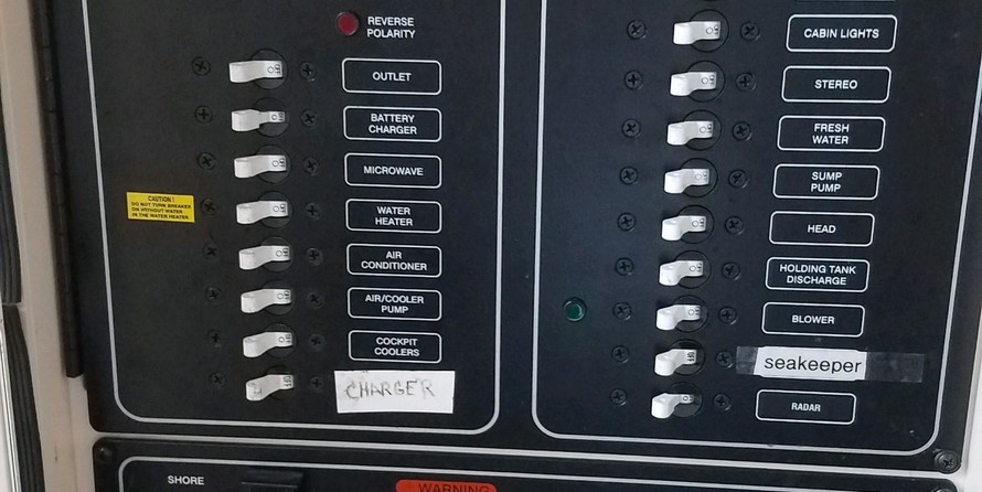 Grady-White Canyon 336