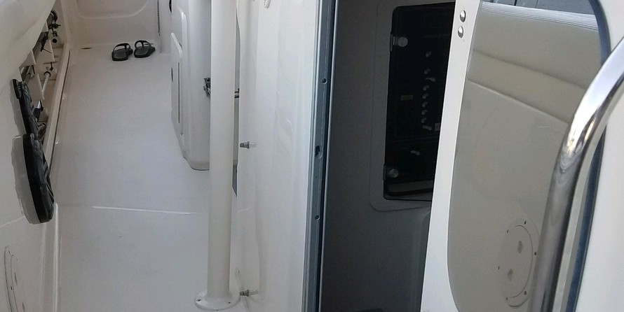 Grady-White Canyon 336