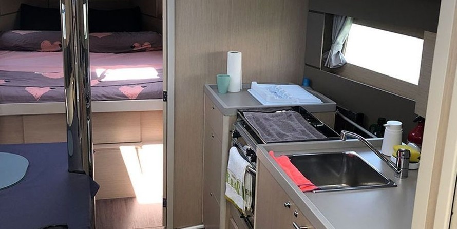 Beneteau Oceanis 38.1