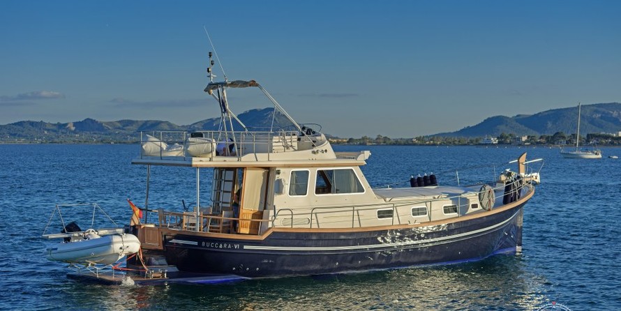 Menorquin Yacht 160