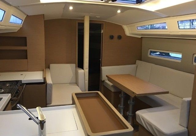 Jeanneau Sun Odyssey 410