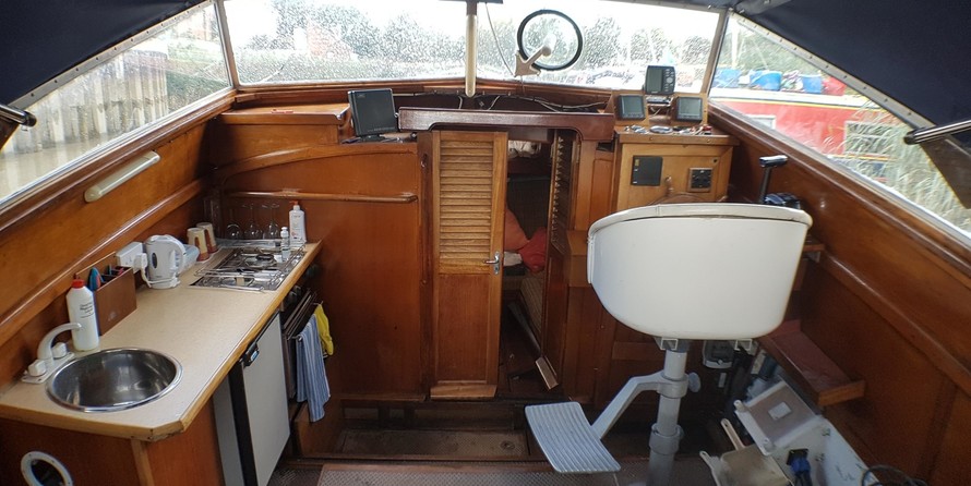 1999 27 hike built aluminum patrol boat w/ trailer