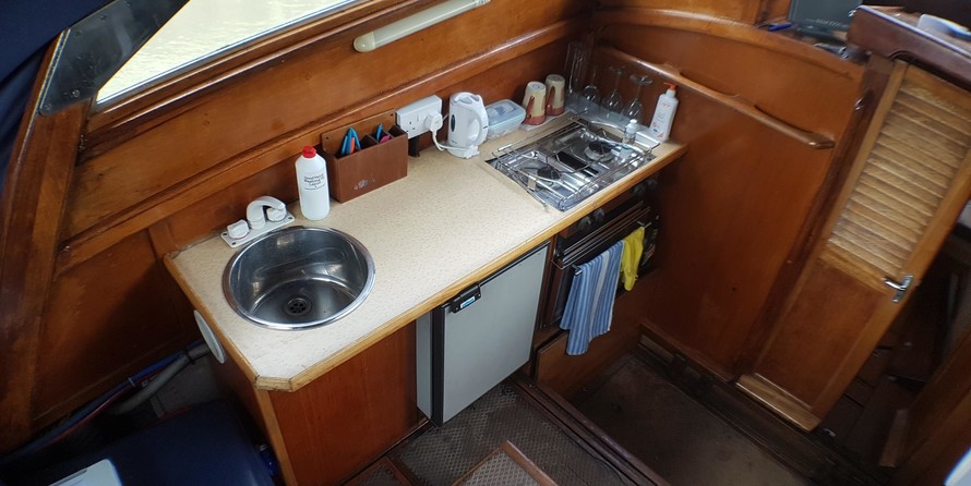 1999 27 hike built aluminum patrol boat w/ trailer