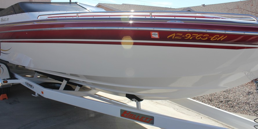 Pro-line 2950 mid cabin