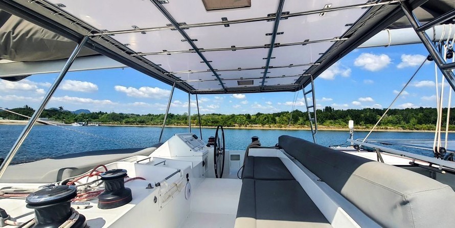 Lagoon 450 F