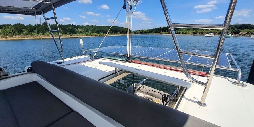 Lagoon 450 F