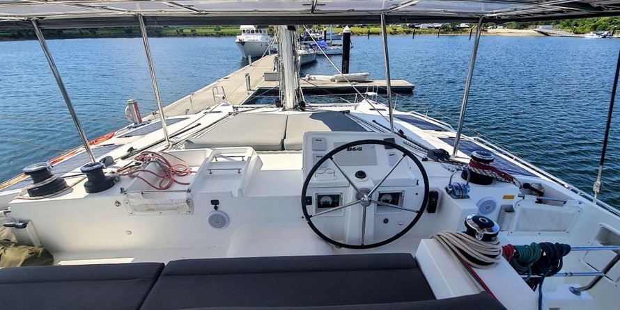 Lagoon 450 F