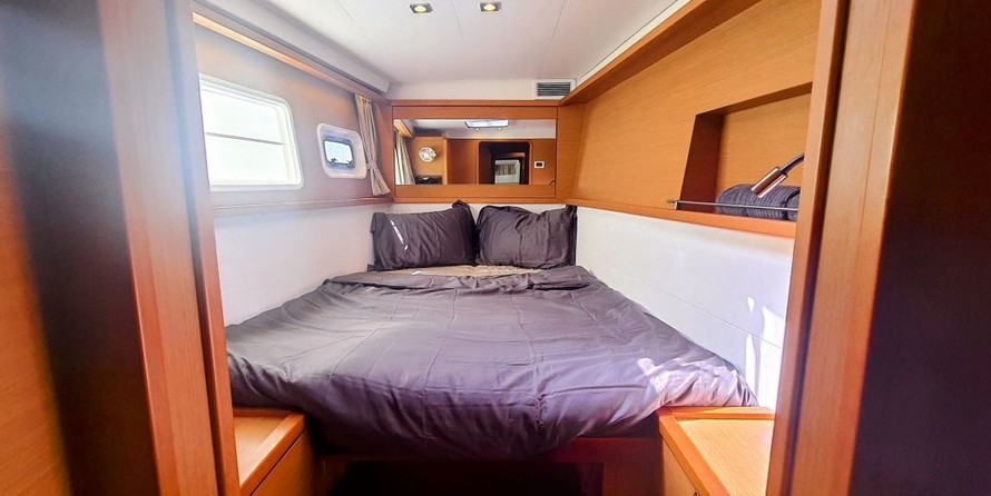 Lagoon 450 F