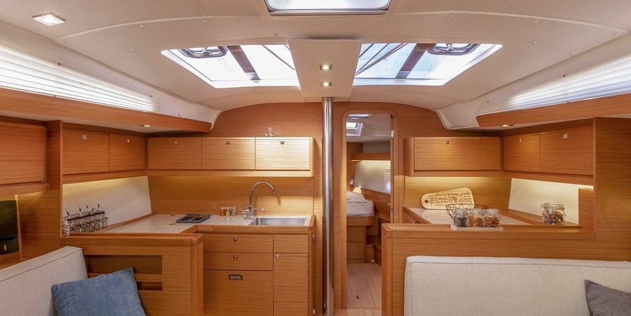 Dufour 430