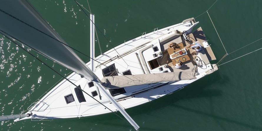 Dufour 430