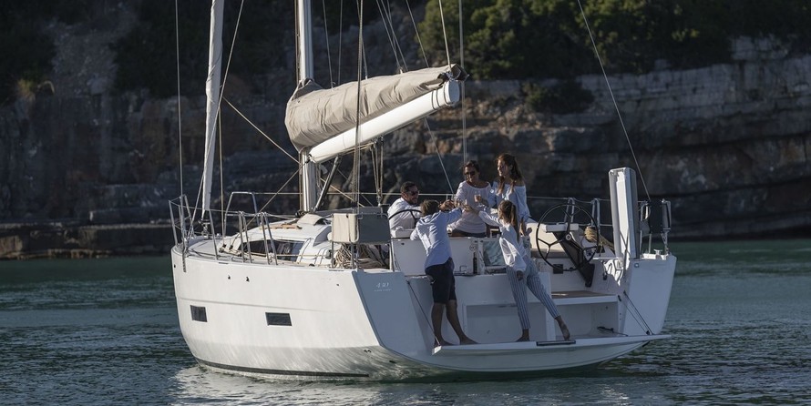 Dufour 430