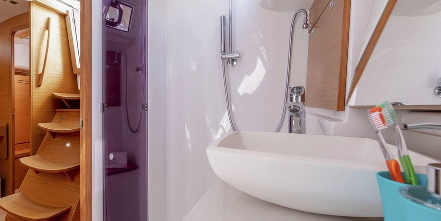Dufour 430