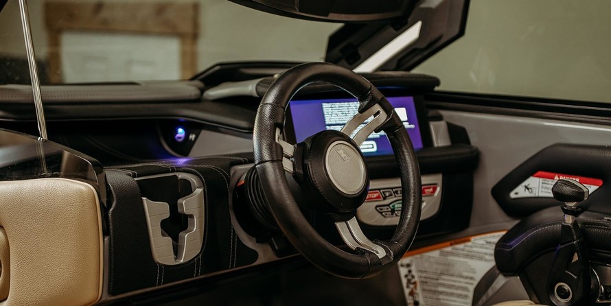 Super Air Nautique G23