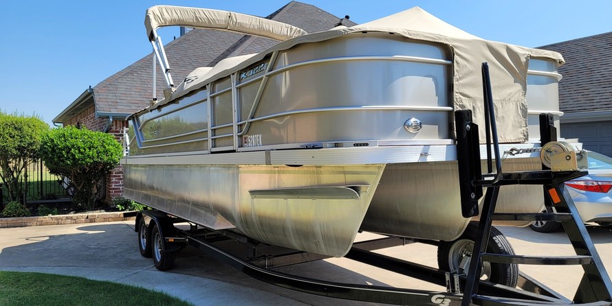 SunCatcher X322 Fish & Cruise