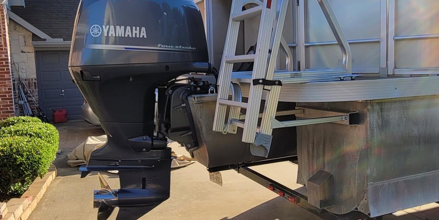 SunCatcher X322 Fish & Cruise