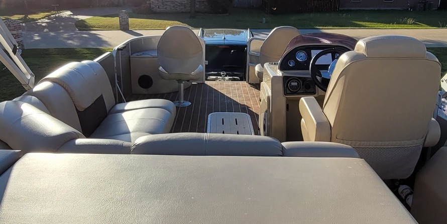 SunCatcher X322 Fish & Cruise