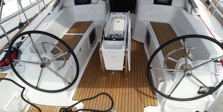Jeanneau Sun Odyssey 379