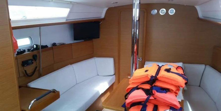 Jeanneau Sun Odyssey 379