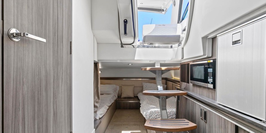 Sea Ray Sundancer 320 OB