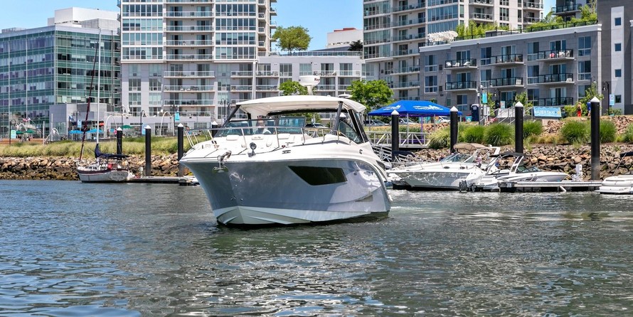Sea Ray Sundancer 320 OB