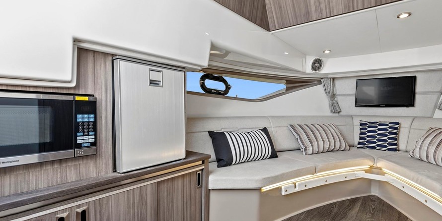 Sea Ray Sundancer 320 OB