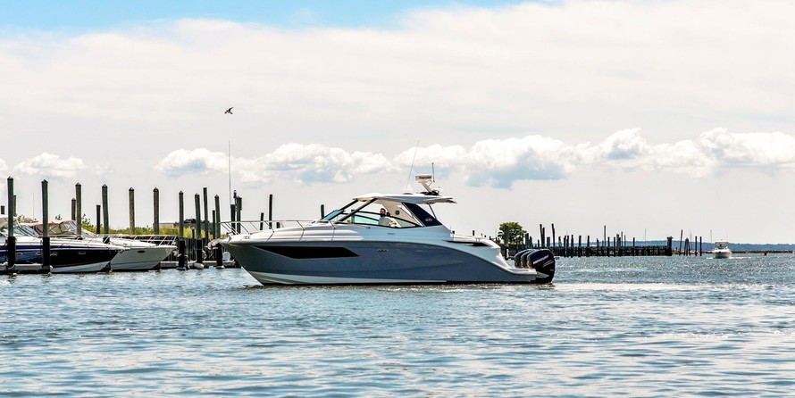 Sea Ray Sundancer 320 OB