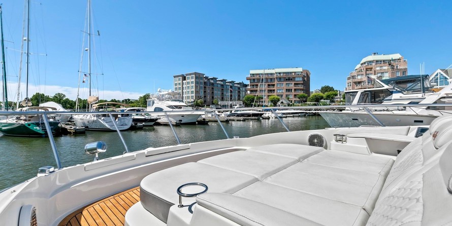 Sea Ray Sundancer 320 OB