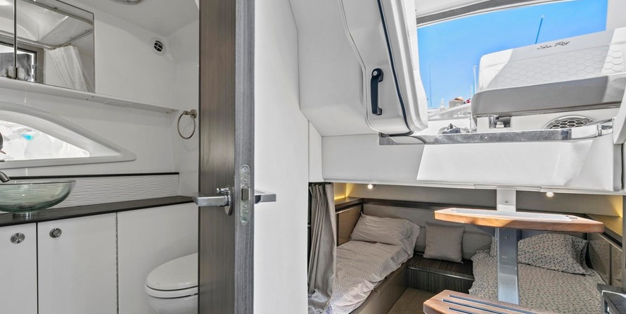 Sea Ray Sundancer 320 OB