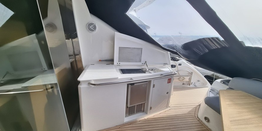 Sunseeker Predator 62
