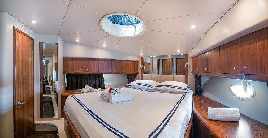 Sunseeker Predator 62