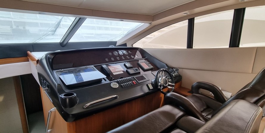 Sunseeker Predator 62