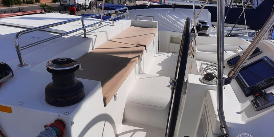 Lagoon 450 F