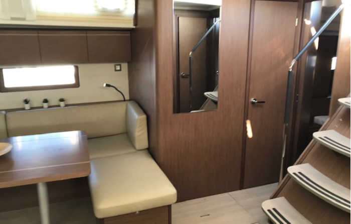 Beneteau Oceanis 51.1