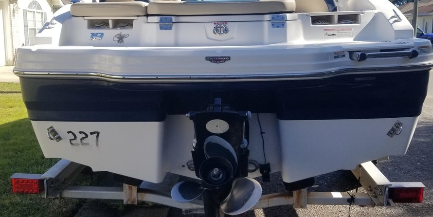 Chaparral 19 H2O Ski & Fish