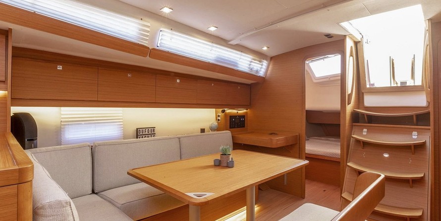 Dufour 430