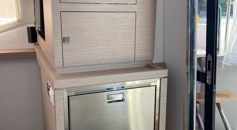 Fountaine Pajot Astréa 42