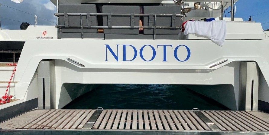 Fountaine Pajot Astréa 42