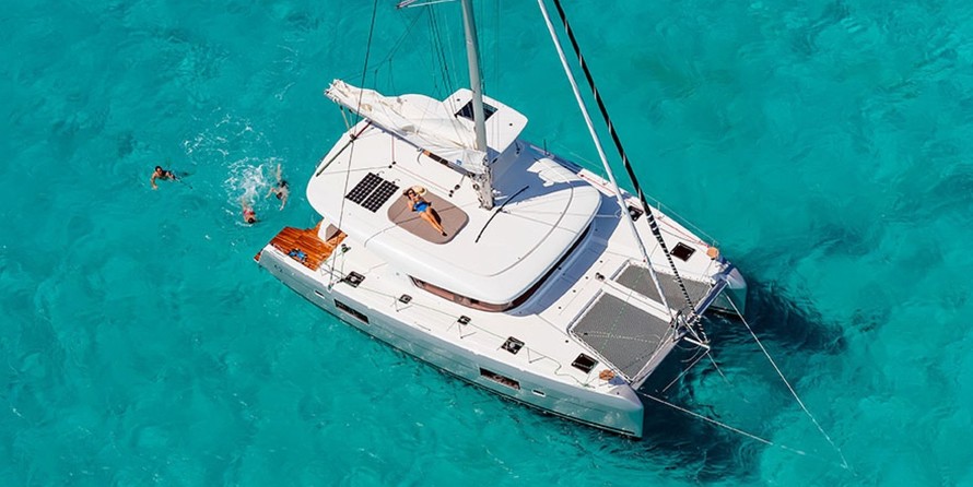 Lagoon 42