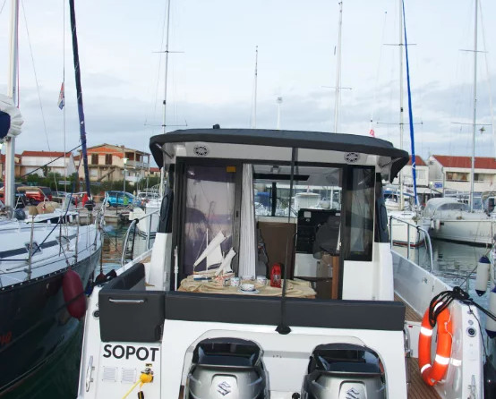 Jeanneau Merry Fisher 1095