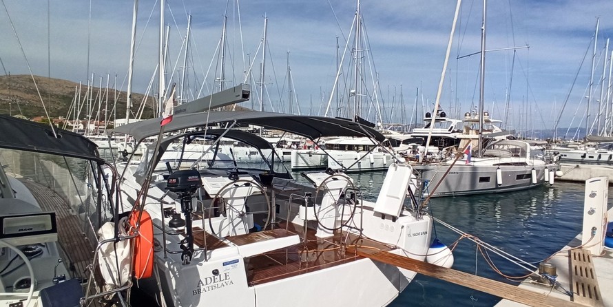 Hanse 548
