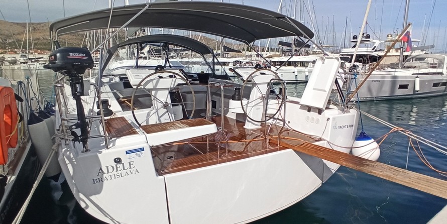Hanse 548
