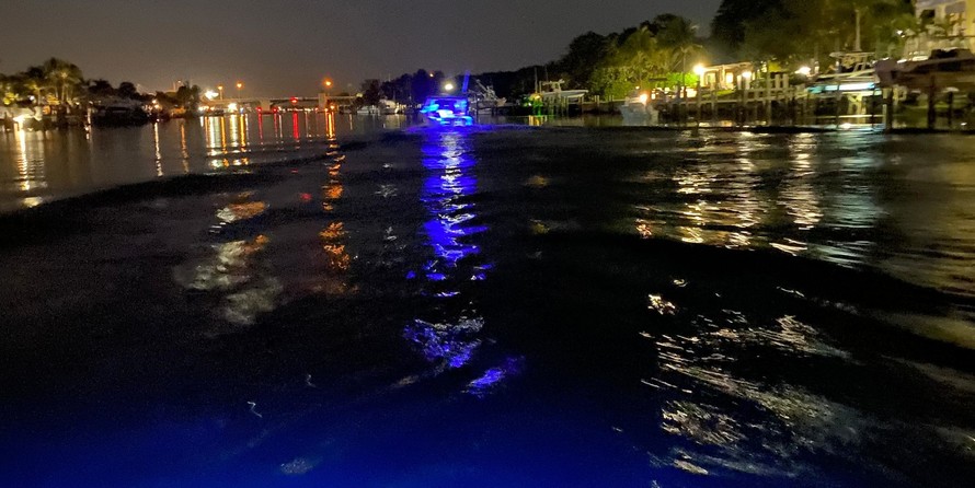 Mako 232 Center Console