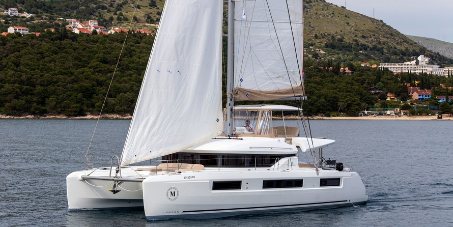 Lagoon 50