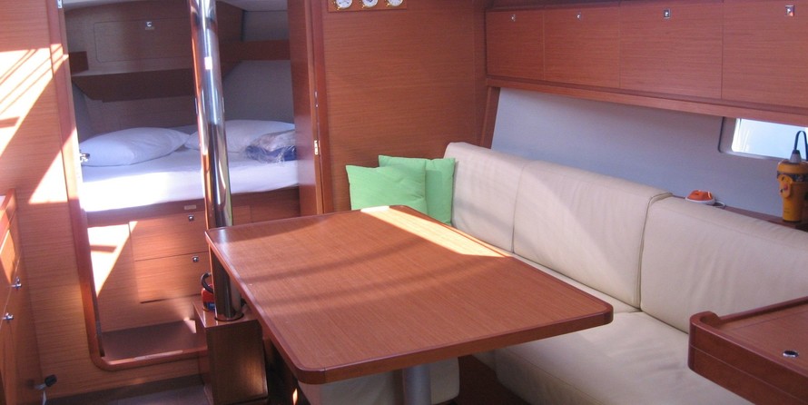 Dufour 382