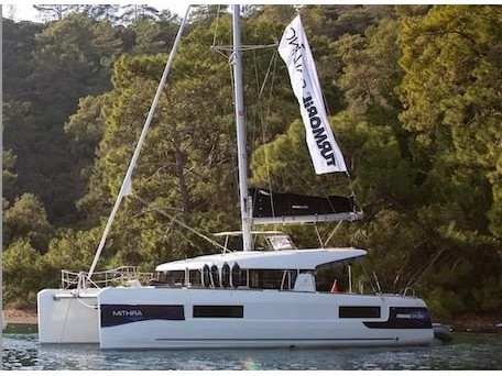Lagoon 40