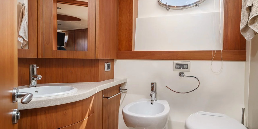 Aicon 56 - 3 + 1 cab.