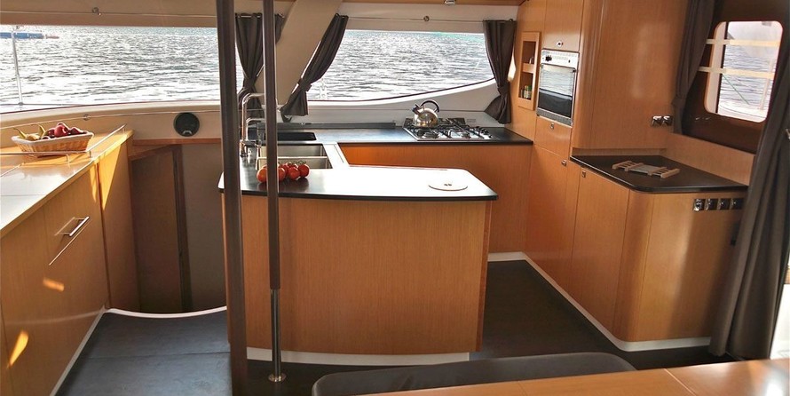 Fountaine Pajot Salina 48