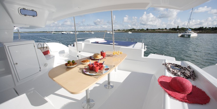Fountaine Pajot Salina 48