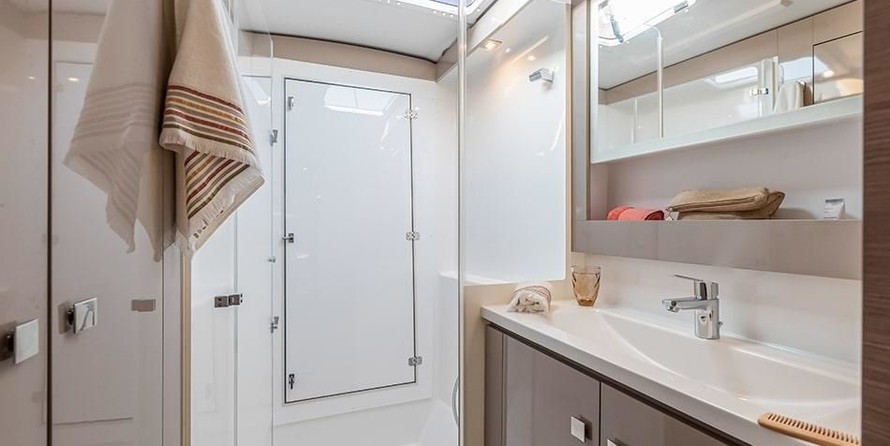 Fountaine Pajot Isla 40