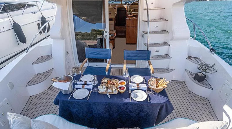 Majesty Yachts 50